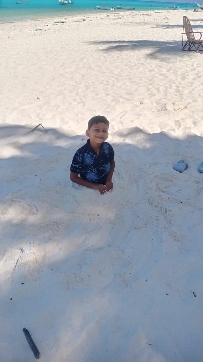 Customer Munaz Ahmed